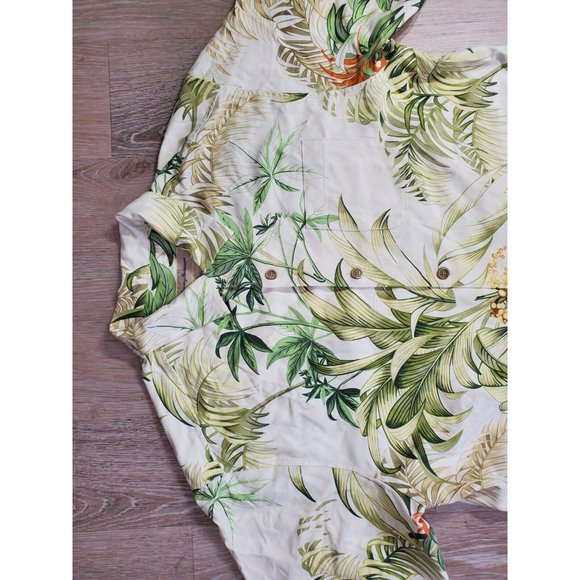 Tommy Bahama Original Fit Men's M Casual Button Shirt Pocket Silk Hawaiian SS - Picture 2 of 11